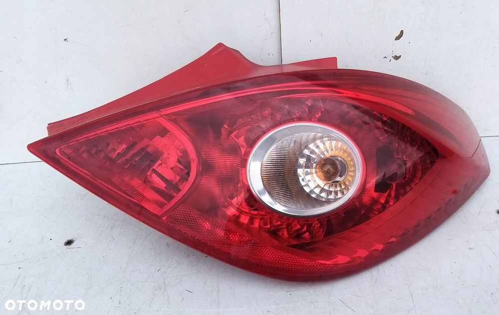 OPEL CORSA D 3D LAMPA TYŁ TYLNA PRAWA - 1