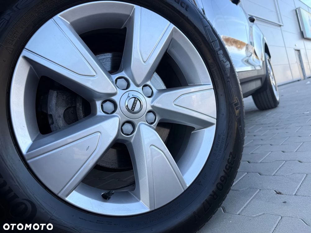 Volvo XC 40 T2 Momentum Core - 29