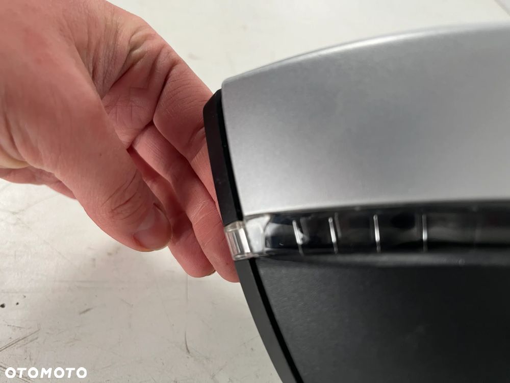 Lusterko Skoda Octavia IV 2021R PRAWE PIN 8+2 5E3 - 3