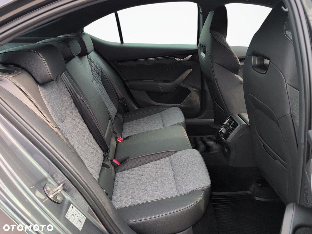 Skoda Octavia 1.5 TSI mHEV Sportline DSG - 13