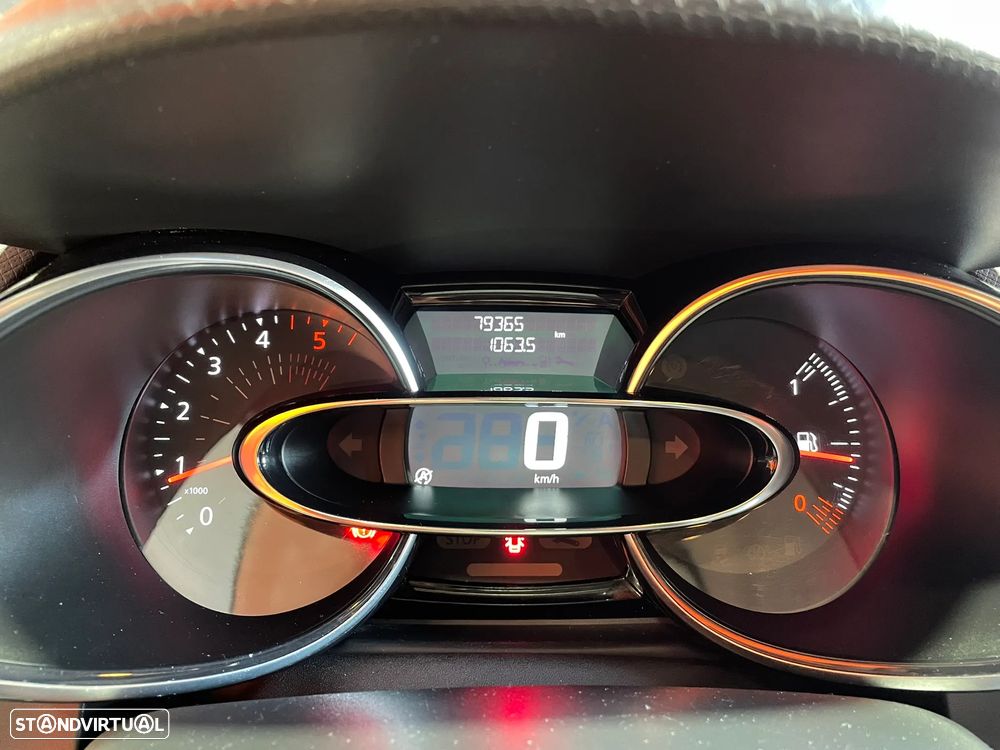 Renault Clio 1.5 dCi # - 12