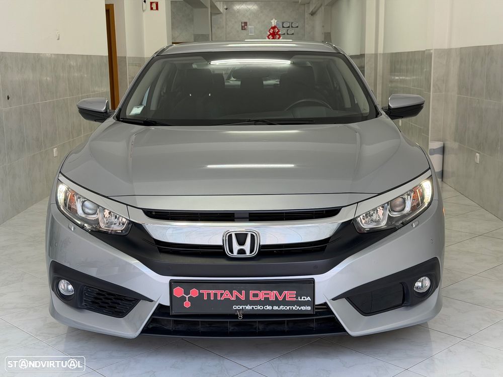 Honda Civic 1.5 i-VTEC Elegance Navi CVT - 8