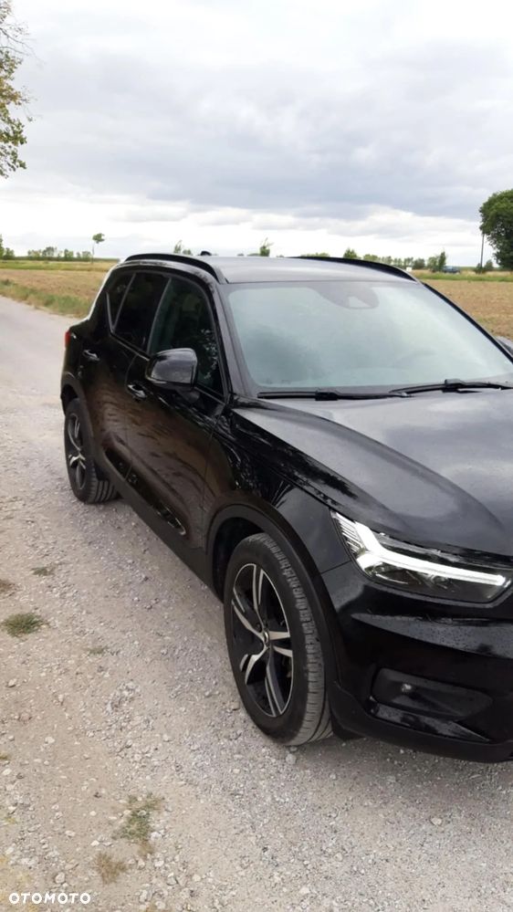 Volvo XC 40 T3 R-Design - 4