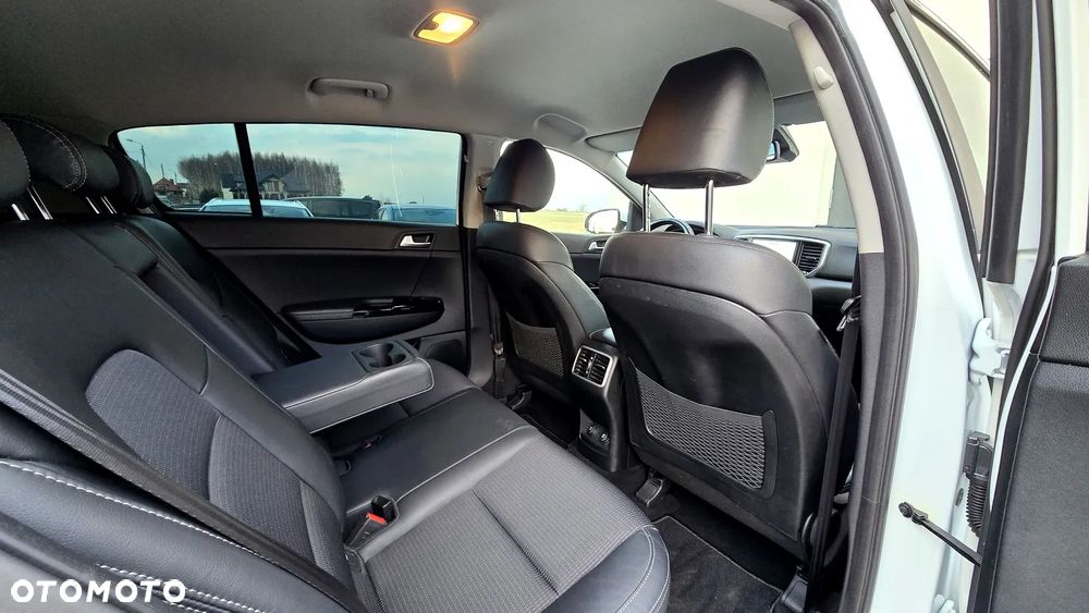 Kia Sportage 1.6 CRDI MHEV L Business Line 2WD DCT - 32