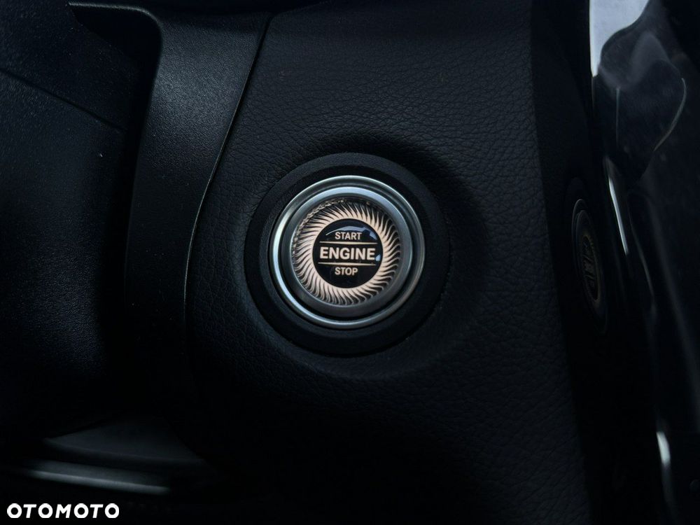 Mercedes-Benz GLC - 24