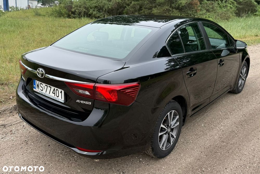 Toyota Avensis 1.6 D-4D Premium - 4