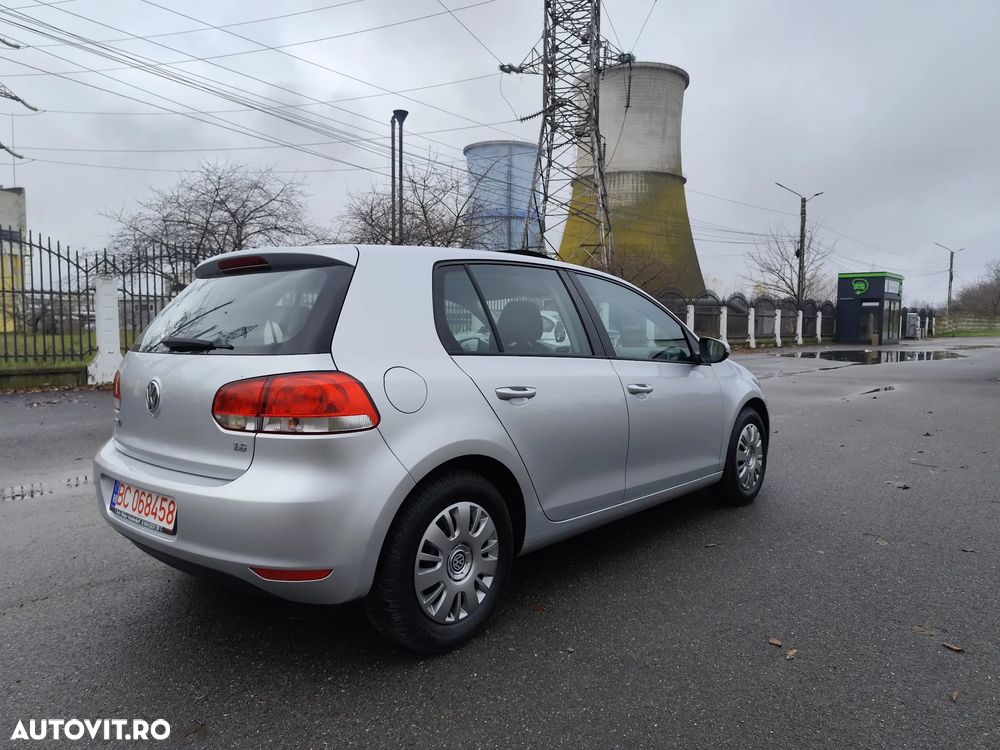 Volkswagen Golf 1.6 Comfortline - 2