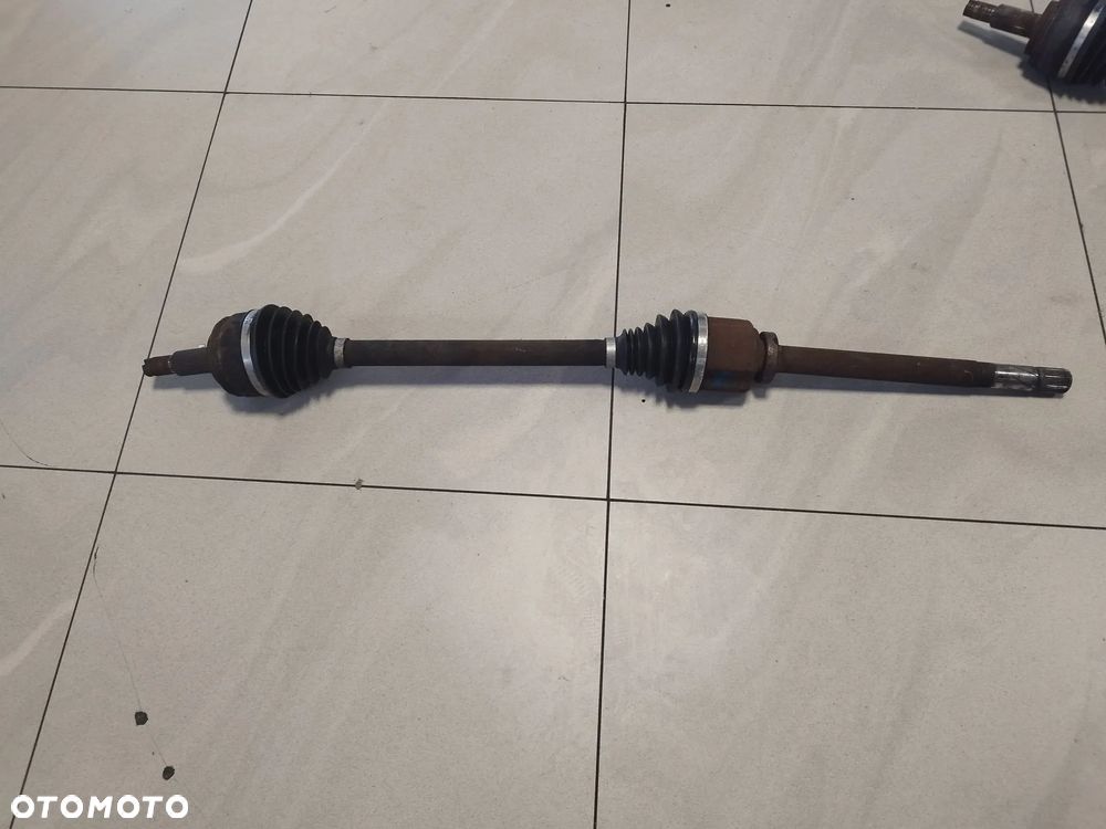 Półoś napędowa prawa długa Master III Movano B NV400 2.3 DCI wąskie łożysko