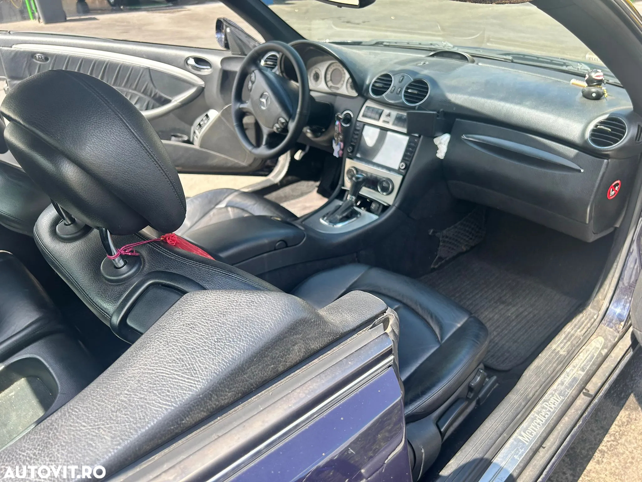 Mercedes-Benz CLK - 12