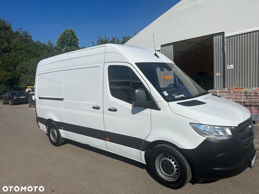 Mercedes-Benz Sprinter - 3
