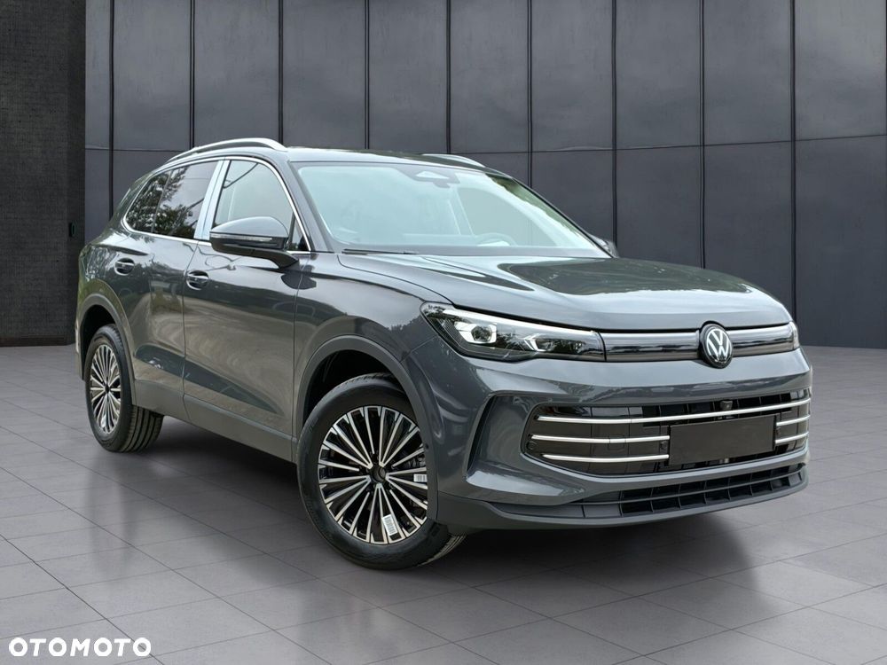 Volkswagen Tiguan - 8