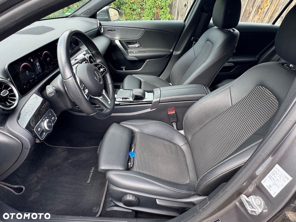 Mercedes-Benz Klasa A 220 7G-DCT AMG Line - 16