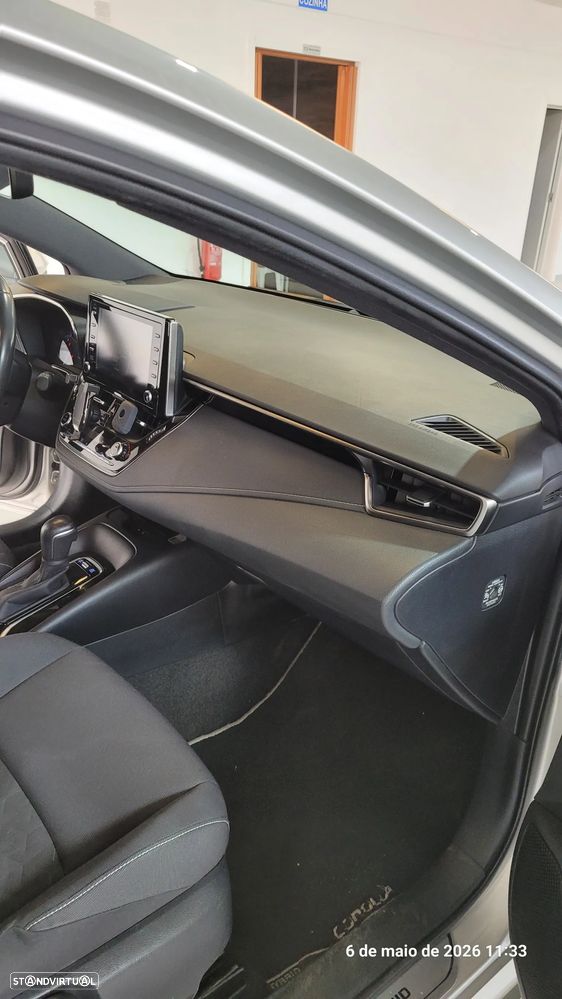 Toyota Corolla 1.8 Hybrid Comfort - 14