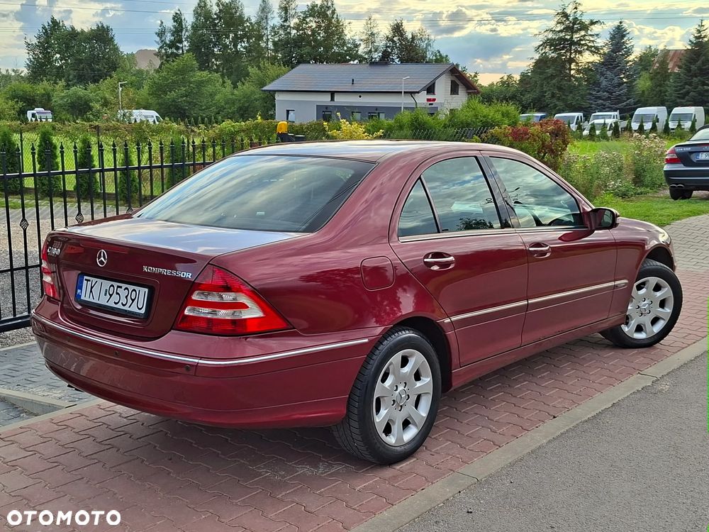 Mercedes-Benz Klasa C 180 Kompressor Automatik Elegance - 9