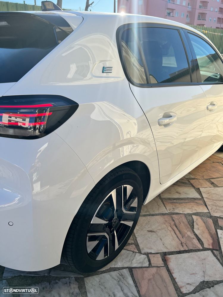 Peugeot e-208 51 kWh Allure - 3