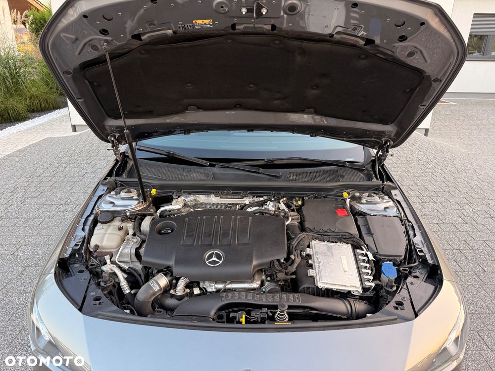 Mercedes-Benz CLA 220 d Progressive 8G-DCT - 40