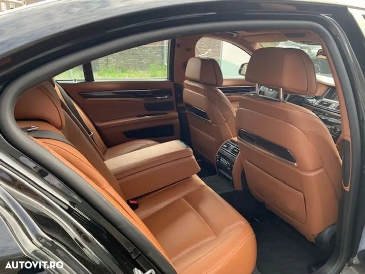 BMW Seria 7 740d xDrive - 6