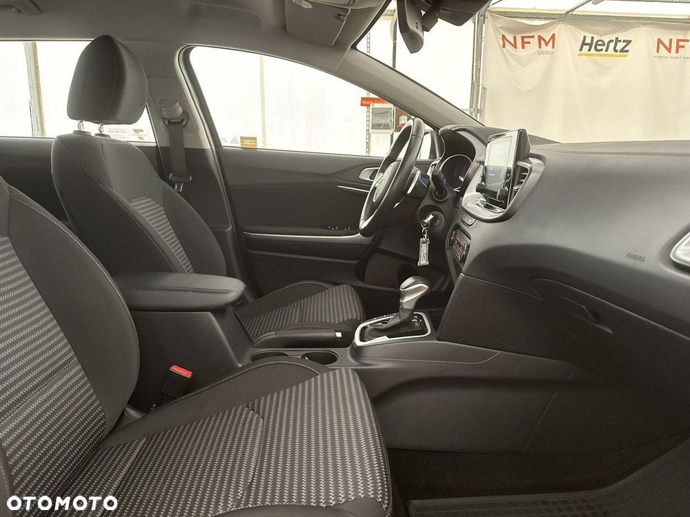 Kia Ceed - 22