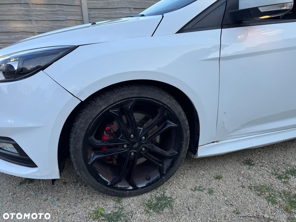 Ford Focus ST2 - 20