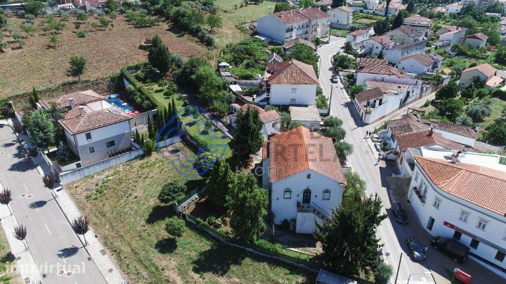 Casa / Moradia Flor da Rosa - Grande imagem: 2/26