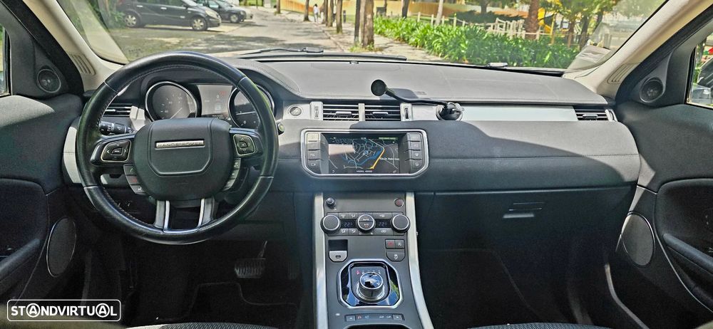 Land Rover Range Rover Evoque - 12