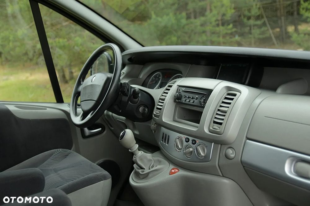 Renault Trafic - 28