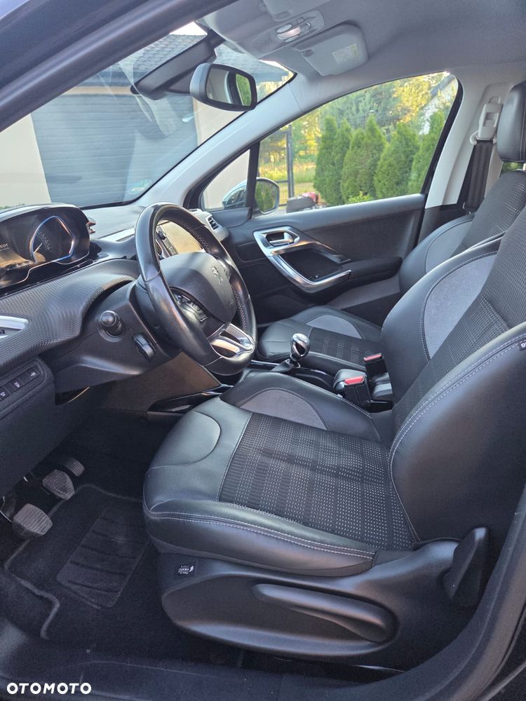 Peugeot 2008 1.6 BlueHDi Crossway S&S - 28