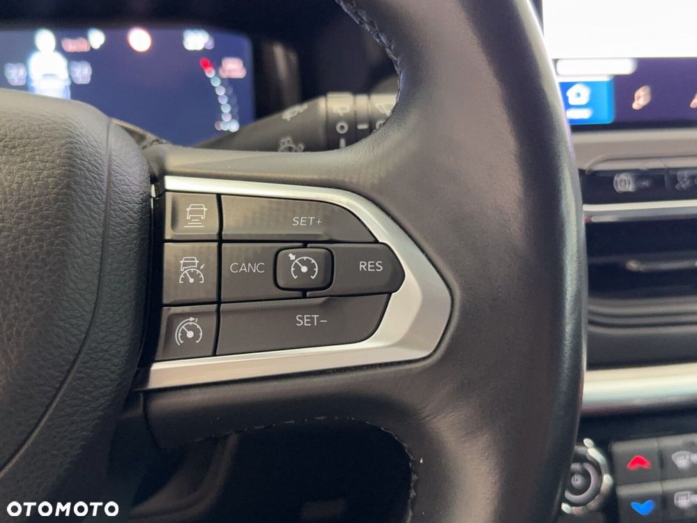 Jeep Compass - 22