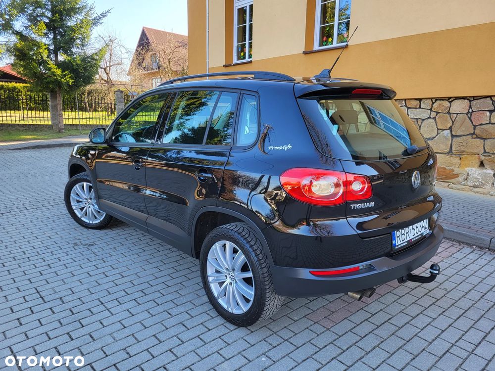 Volkswagen Tiguan - 5