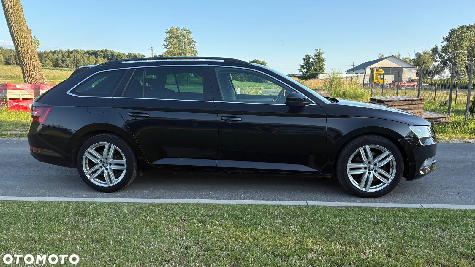 Skoda Superb 2.0 TDI Style DSG - 2