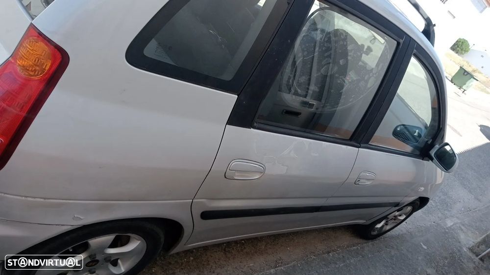 Hyundai Matrix 1.5 CRDi GL - 3