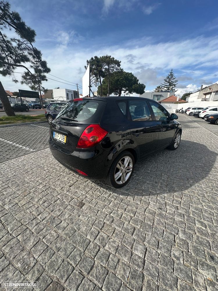 Kia Ceed - 7