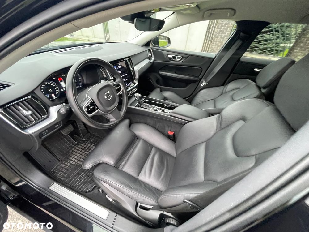 Volvo V60 D3 Geartronic Summum - 17