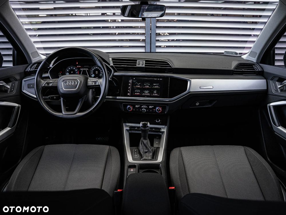Audi Q3 35 TFSI S tronic - 17