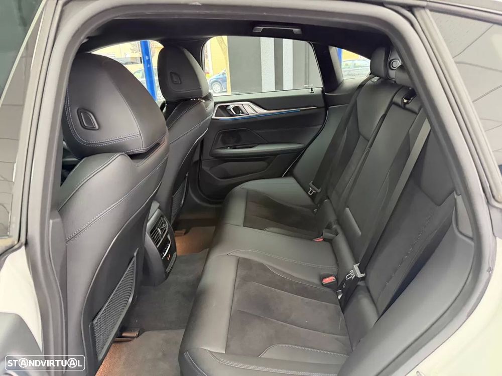 BMW i4 eDrive35 Pack Desportivo M - 30