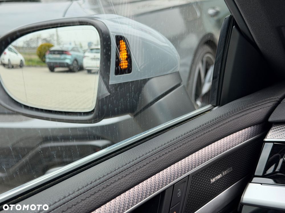 Volkswagen Arteon 2.0 TDI SCR DSG R-Line - 34