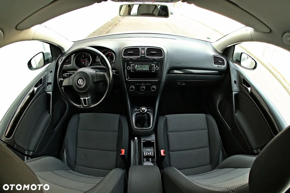 Volkswagen Golf 1.6 TDI DPF BlueMotion Technology Team - 6