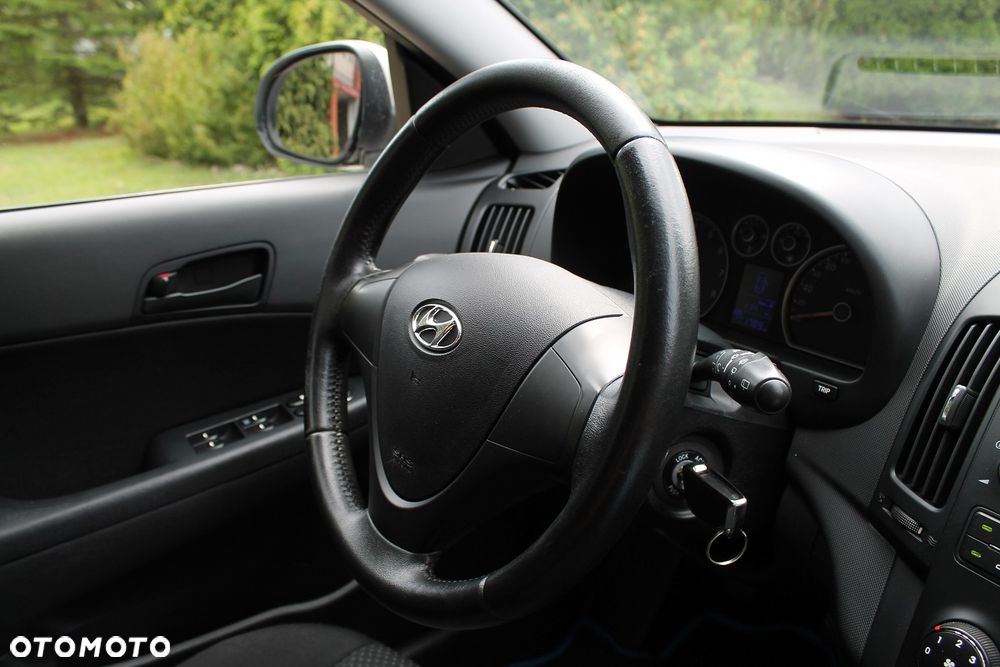 Hyundai i30 i30cw 1.4 Comfort - 24