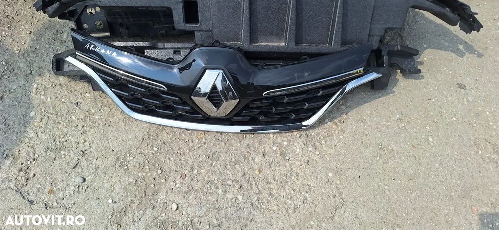 grila renault arkana