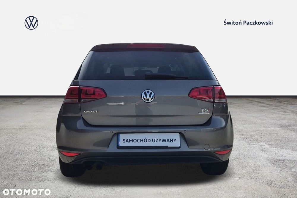 Volkswagen Golf - 4