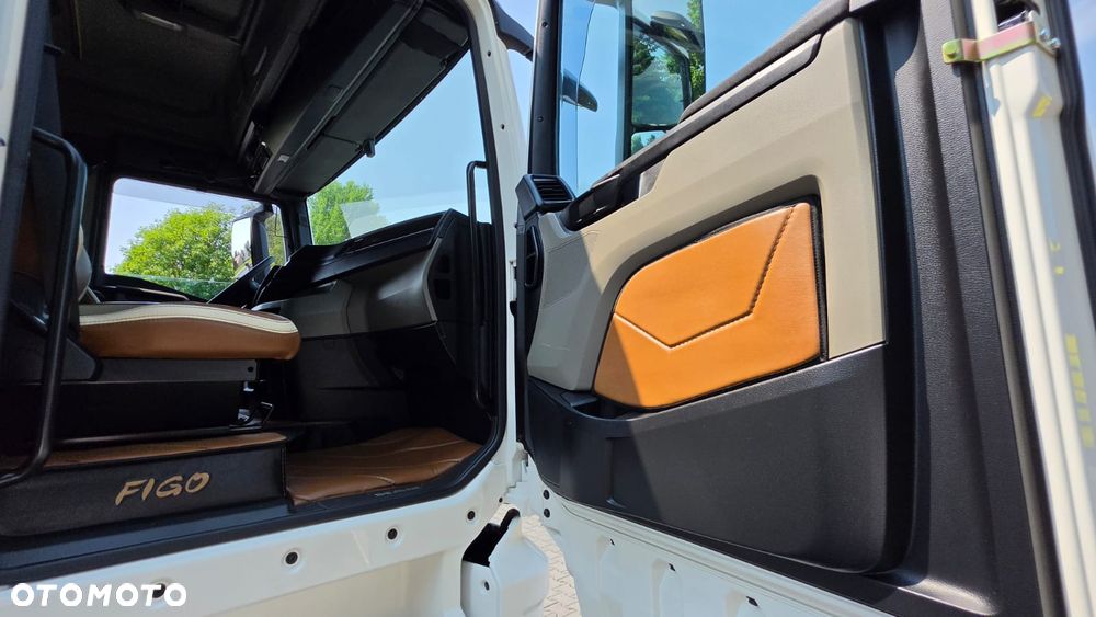 MAN ///TGX///18.430///2022///7.70+7.70 ///ZESTAW TANDEM///PRZEJAZDOWY/// 36000 KG///DACH PODNOSZONY/// FIRANKA///LEDY///STAN BARDZO DOBRY - 27