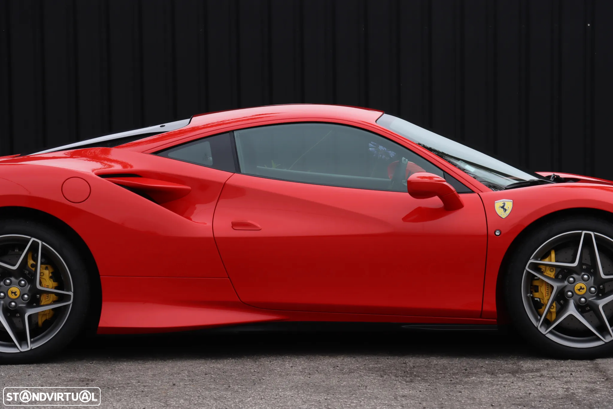 Ferrari F8 Tributo Standard - 38