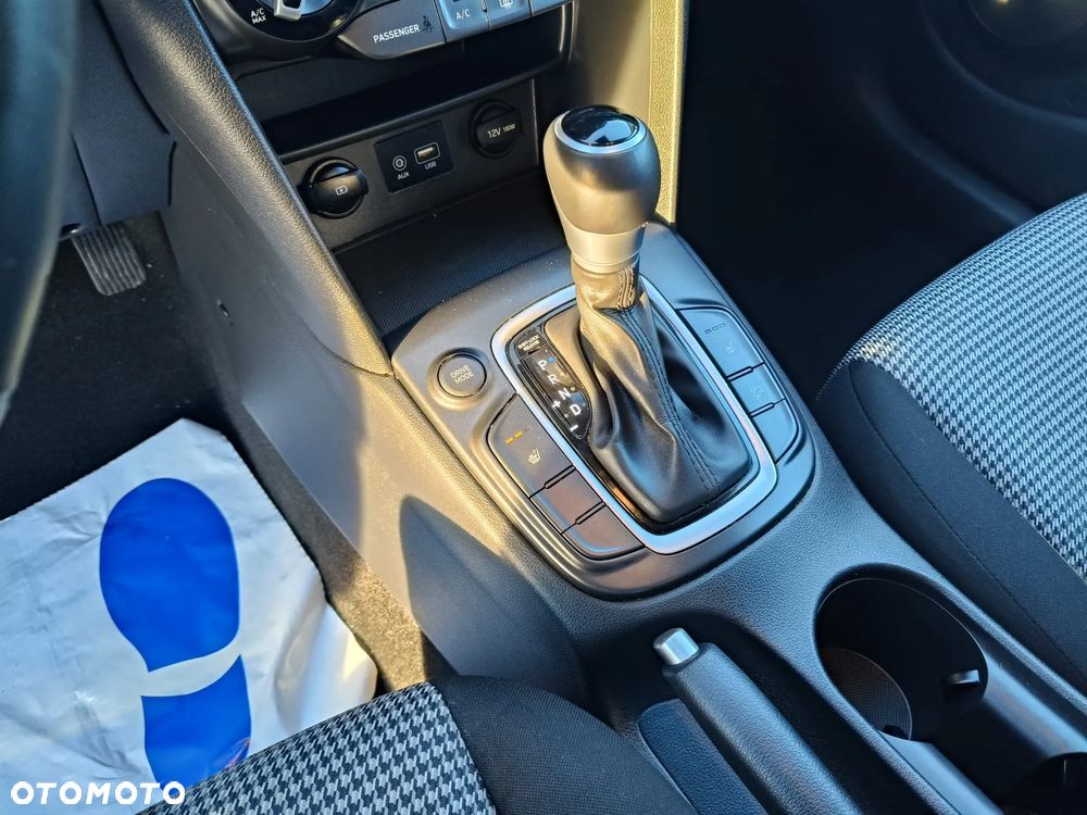 Hyundai Kona - 10