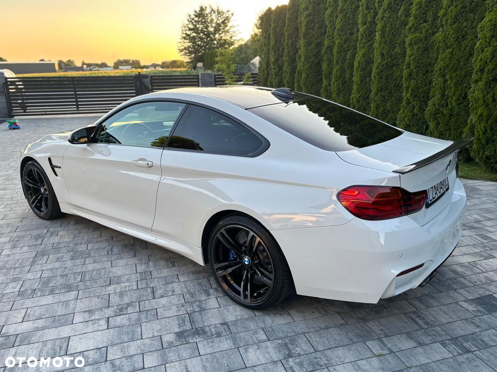 BMW M4 DKG - 12