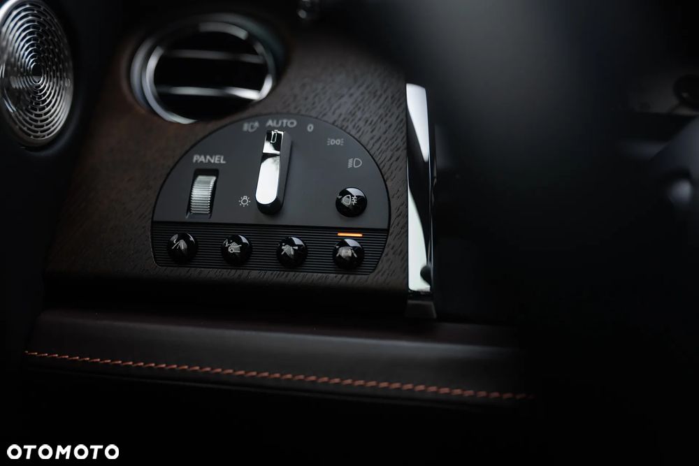 Rolls-Royce Wraith Standard - 37