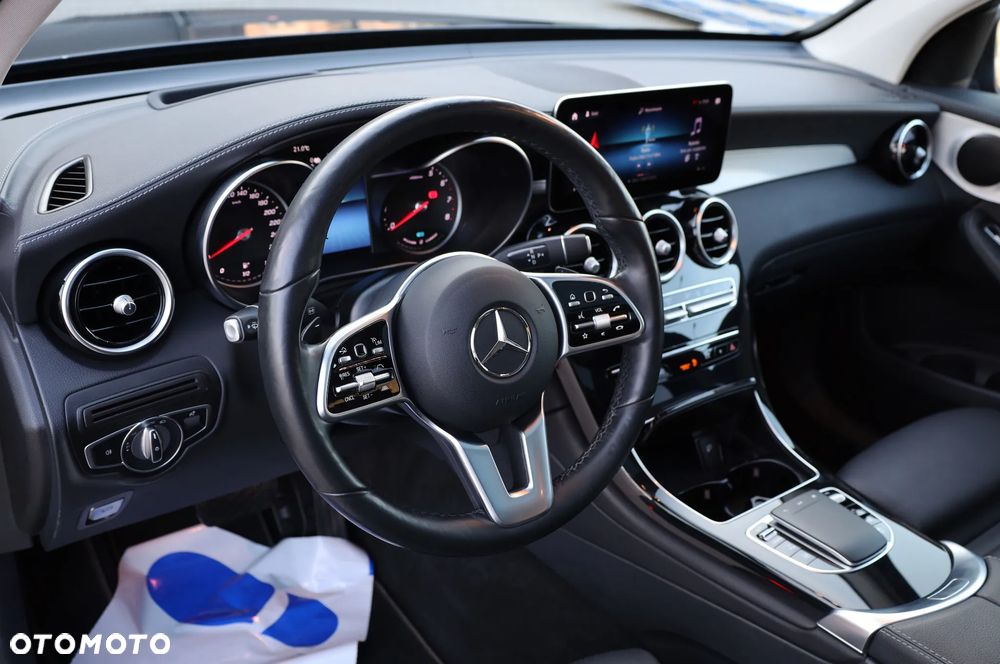 Mercedes-Benz GLC 300 e 4Matic 9G-TRONIC - 16