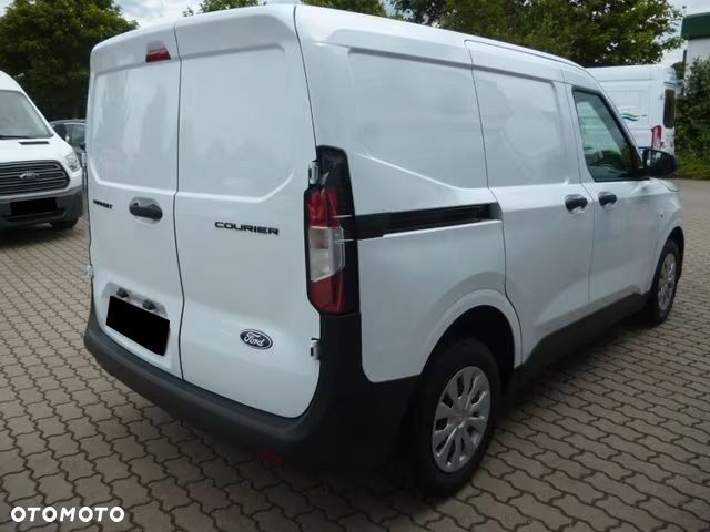 Ford Transit Courier - 5