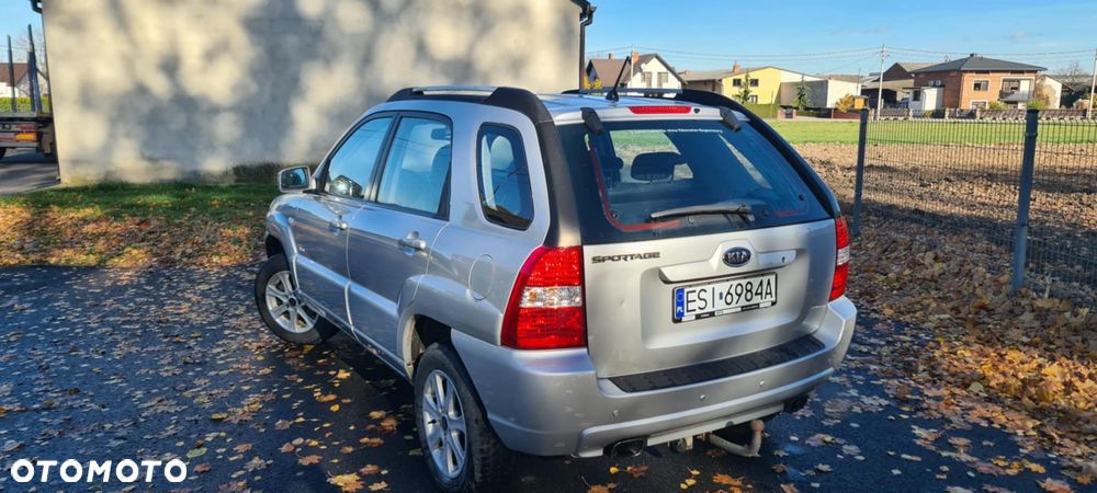 Kia Sportage 2.0 CRDi (lea) - 5