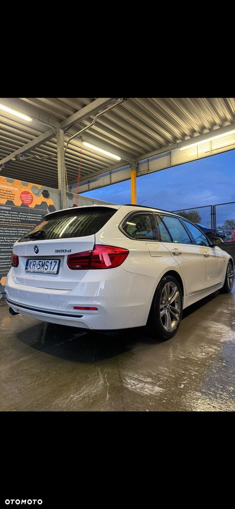 BMW Seria 3 320d Sport Line sport - 9