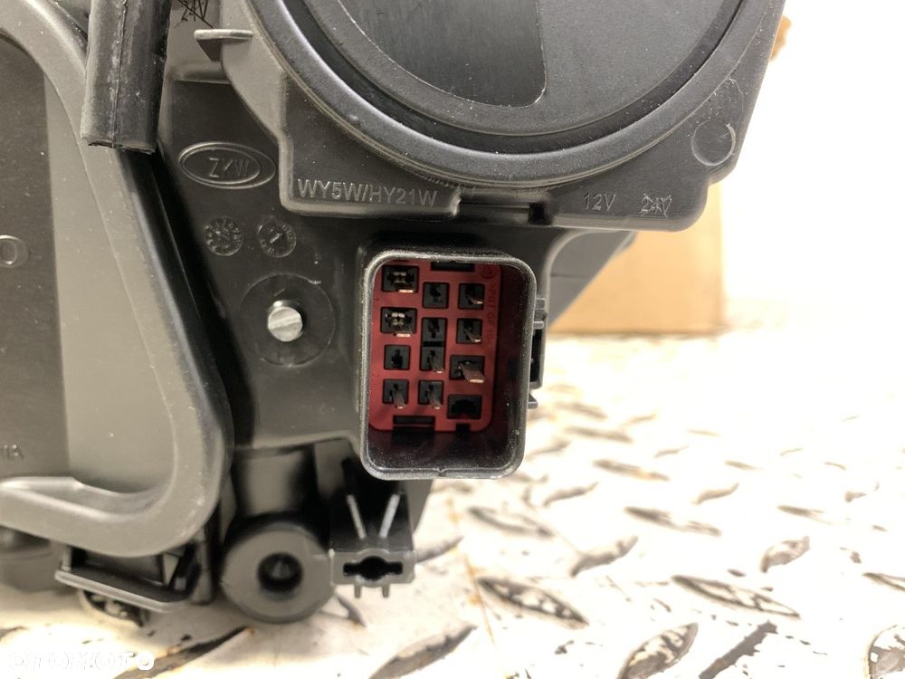 NOWA ORYGINALNA LAMPA VOLVO V40 S40 II 2 LIFT FL 12-16 PRAWA PRZEDNIA PRZÓD 3142004 31467077 - 12